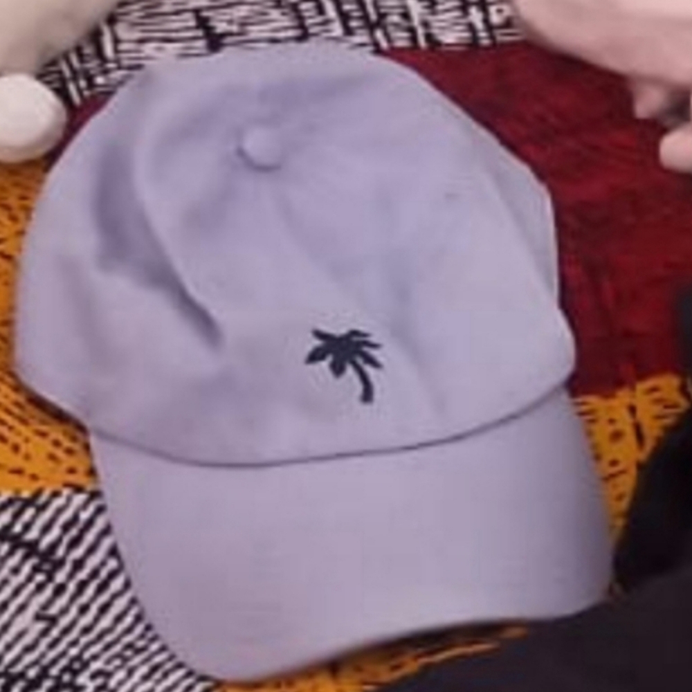 H&M Lavender Cap - Picture 2 of 4